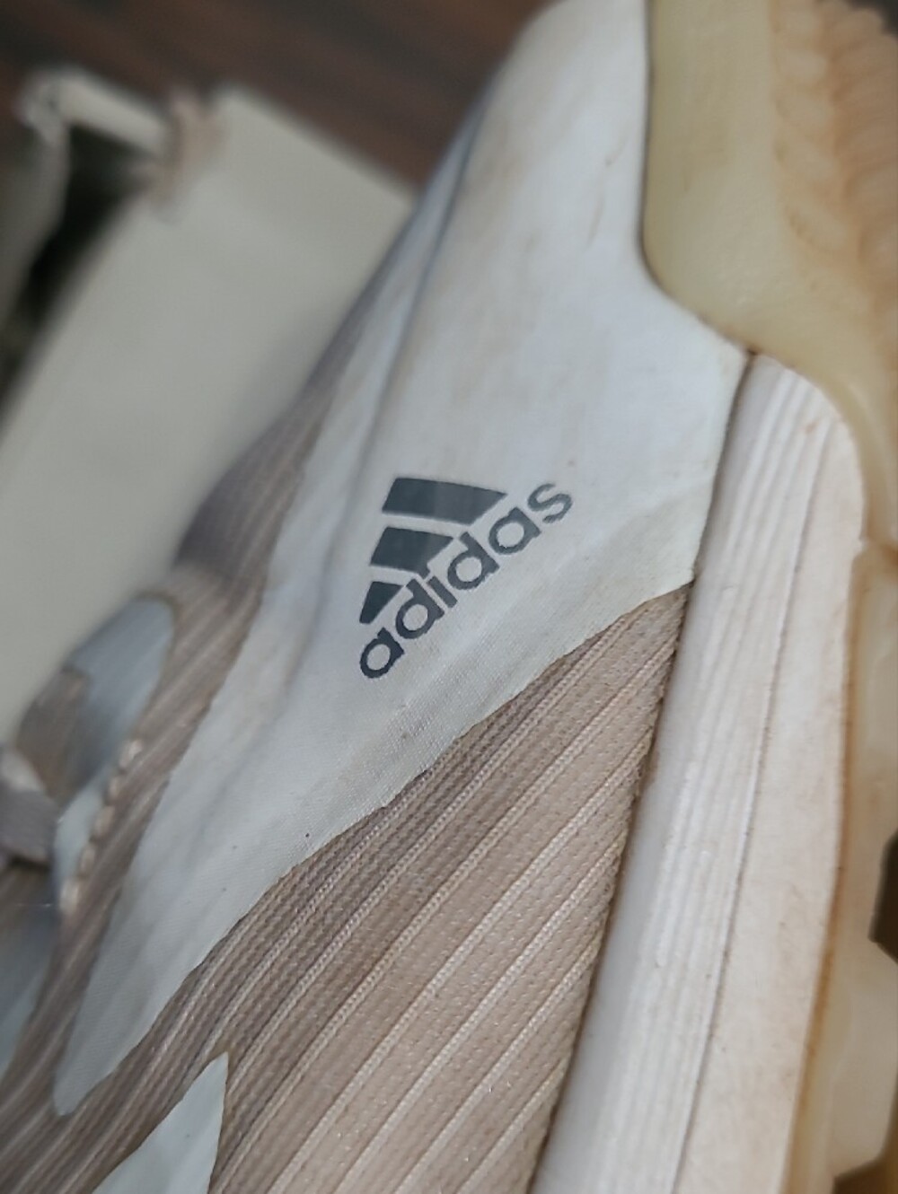 adidas Women's Athletic Shoes Beige White - Picture 7 of 11